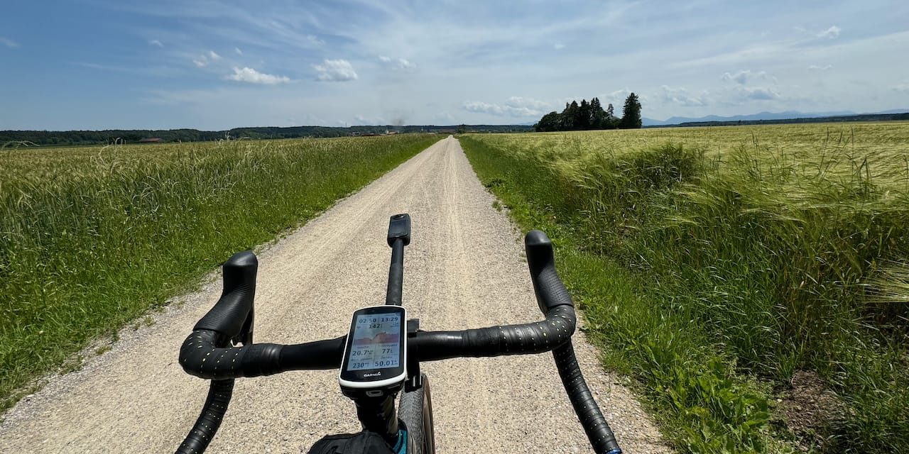 Insta360 X4 360 Actioncam zum Biken