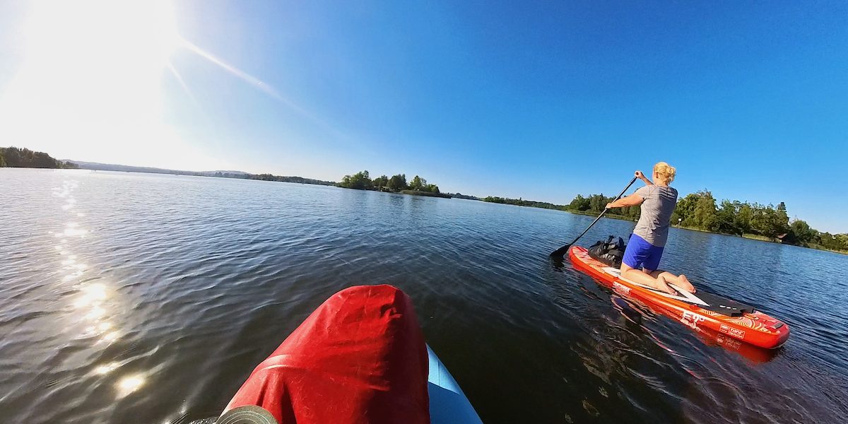 Stand-Up Paddling SUP Tour am Staffelsee mit Camping Overnighter – 12 Sup Tour mit Übernachtung Staffelsee