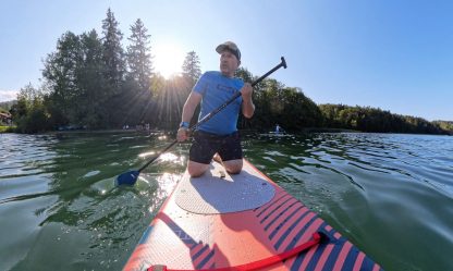 Stand Up Paddler auf dem Tegernsee