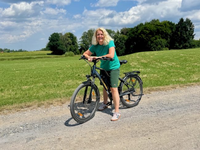 Das Touroll MA2 ist ein rundes Paket für alle, die ein stylisches, komfortables und unkompliziertes City-E-Bike suchen. Perfekt für Pendler, Feierabendrunden oder Touren ins Grüne – mit guter Technik zum fairen Preis.