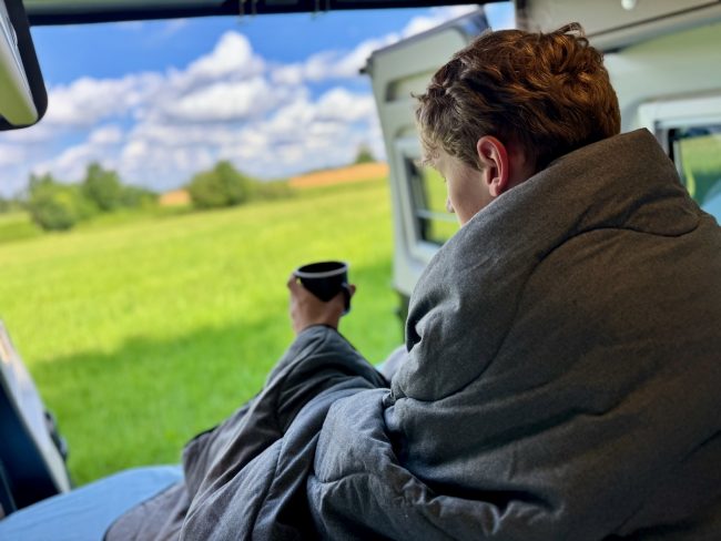 Grüezi bag Bettwäsche für Camper Kombination aus Wellhealth Comforter und SleepWool Pillow