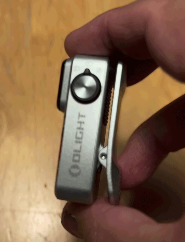 Olight Oclip Taschenlampe für Camping & Outdoor