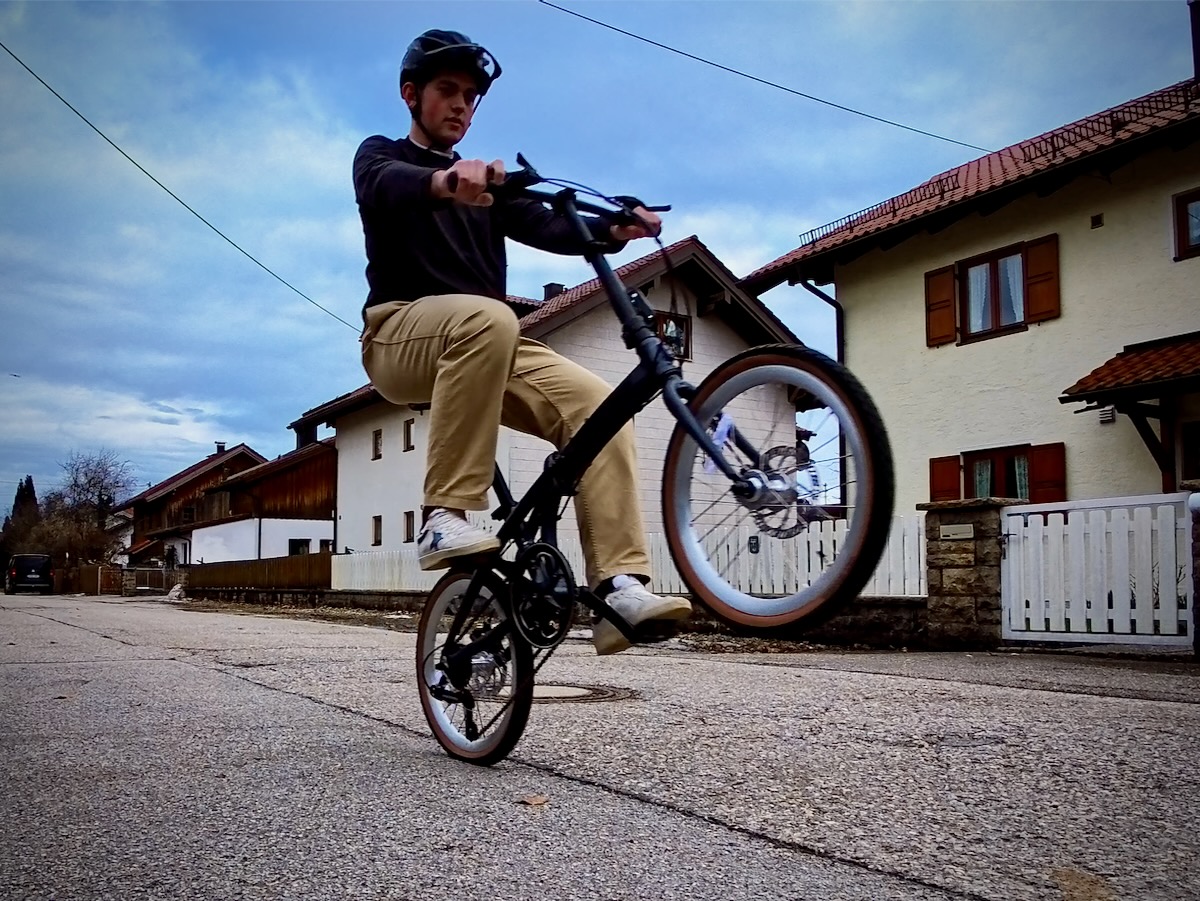 RCB GK4 Faltrad Wheelie Wheelie mit Faltrad