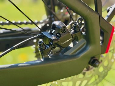 Aventon Trava ADV Cockpit Display Steuerung – Trekking-E-Bike Bedienung