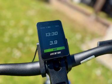 Aventon Trava ADV Kettenblatt Mittelmotor Detail – Trekking-E-Bike Antrieb