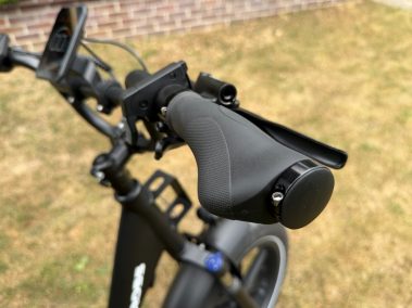 Lenkergriff des Evercross EK6 Ultra
