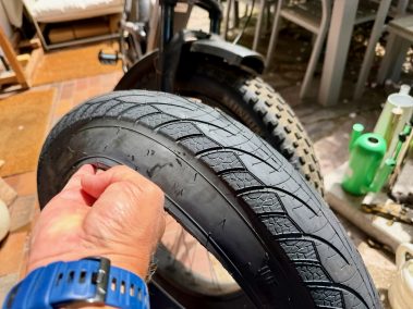 Himiway D5 2.0 startklar mit 20 Ah Akku, Slicks und neuer Sattelstütze