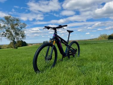 Sattelstütze und Rahmenheck des Vakole EMT29 12S E-MTB