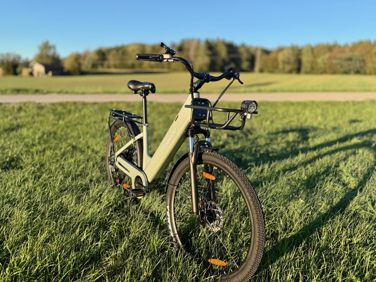 Velopro C1 Pro E-Bike Test – Nahaufnahme Sattel und Gepäckträger